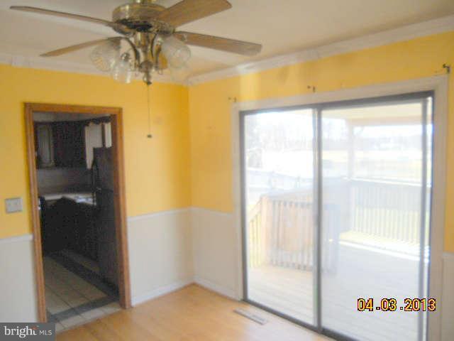 4719 Mawani Road Baltimore, MD 21206 - Photo 4 of 12 Dining Room