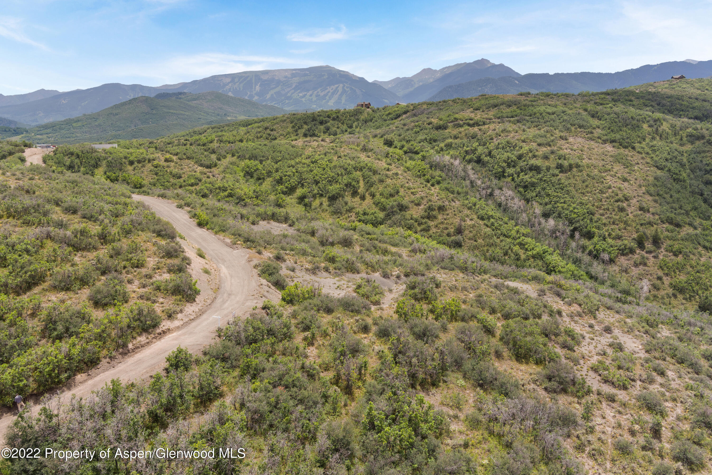 566 Rabbit Way Snowmass, CO 81654 - Photo 6 of 14 566RabbitWay_HiRes22072604 (2)