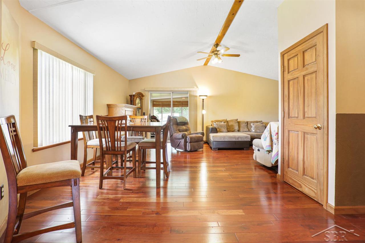 7373 West Stanley Road Flushing, MI 48433 - Photo 7 of 50 50047659-7.JPG