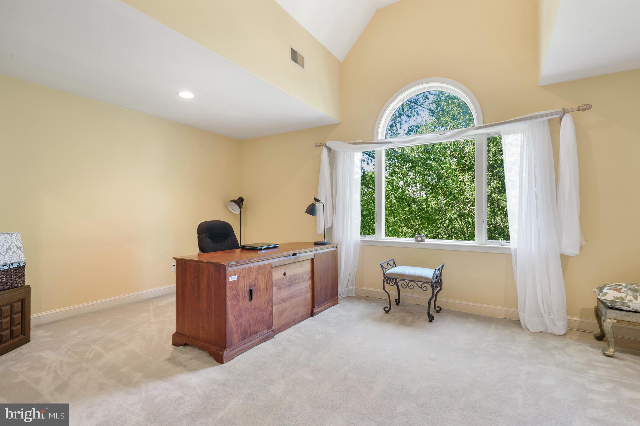 43 Brandywine Road Skillman, NJ 08558 - Photo 19 of 27 Gallery Image 19