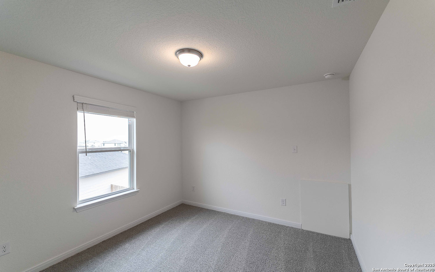 8815 Catnip Pass Elmendorf, TX 78112 - Photo 14 of 18