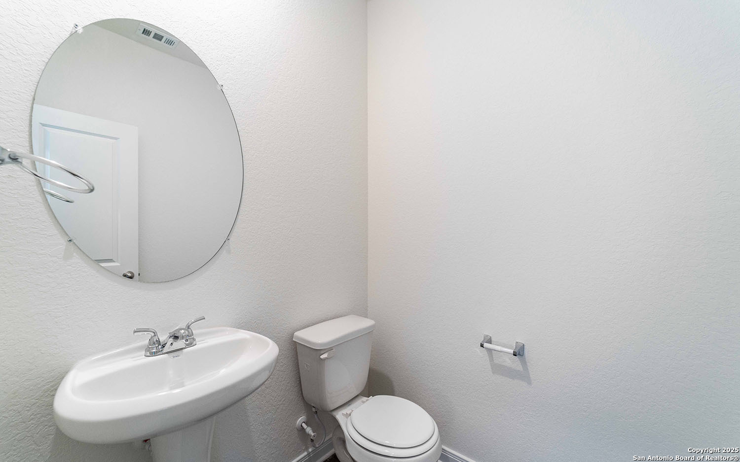 8815 Catnip Pass Elmendorf, TX 78112 - Photo 17 of 18