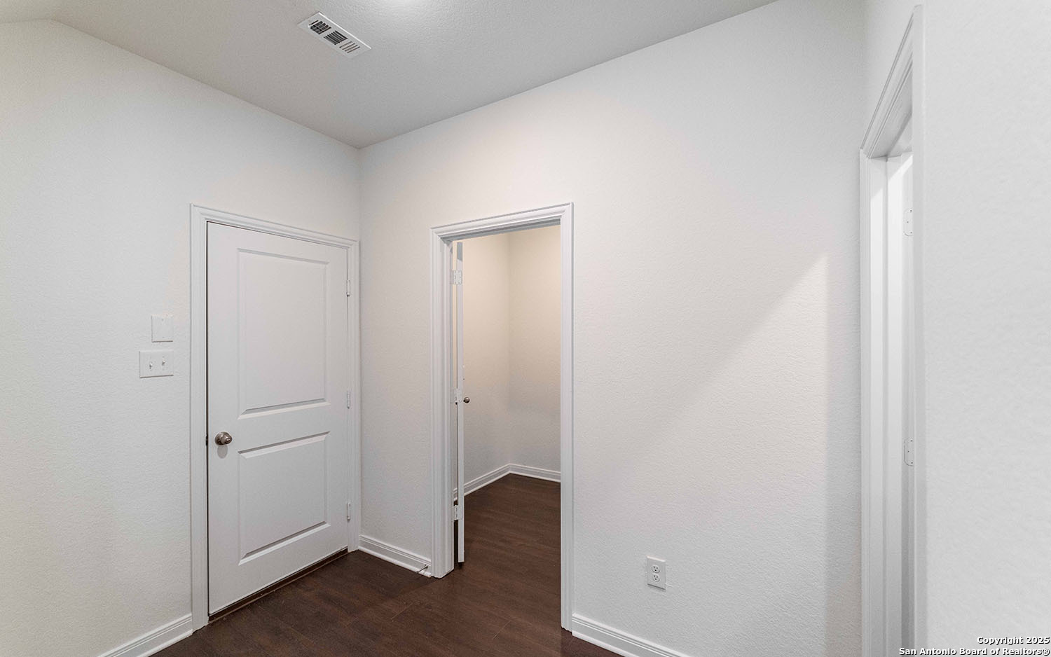 8815 Catnip Pass Elmendorf, TX 78112 - Photo 9 of 18