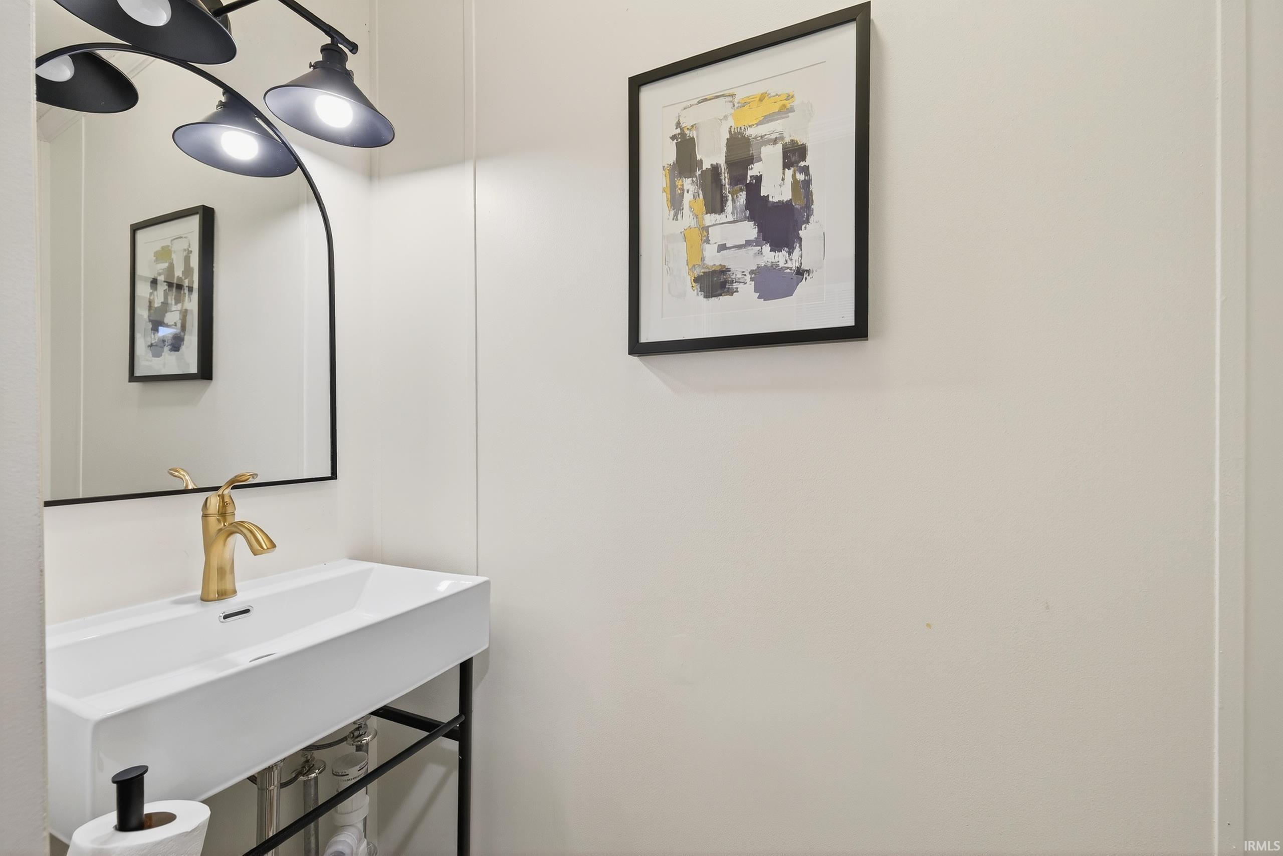 5810 Cardwell Road Bloomington, IN 47403 - Photo 14 of 34