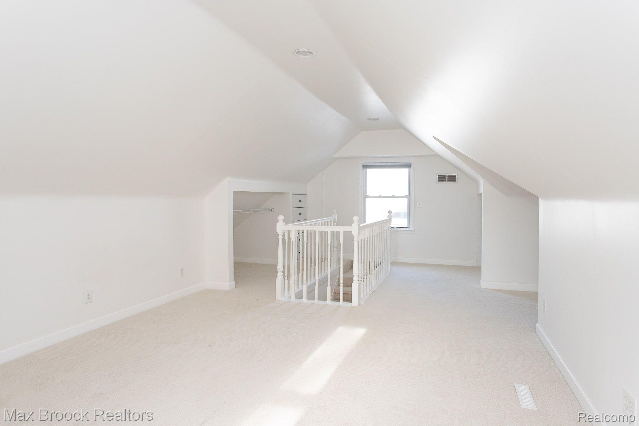 2182 Cambridge Road Berkley, MI 48072 - Photo 24 of 45 Gallery Image 24