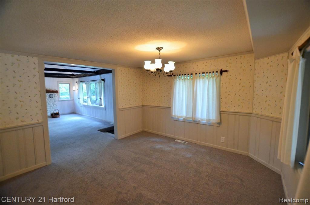 31395 West Nine Mile Road Farmington Hills, MI 48336 - Photo 19 of 40