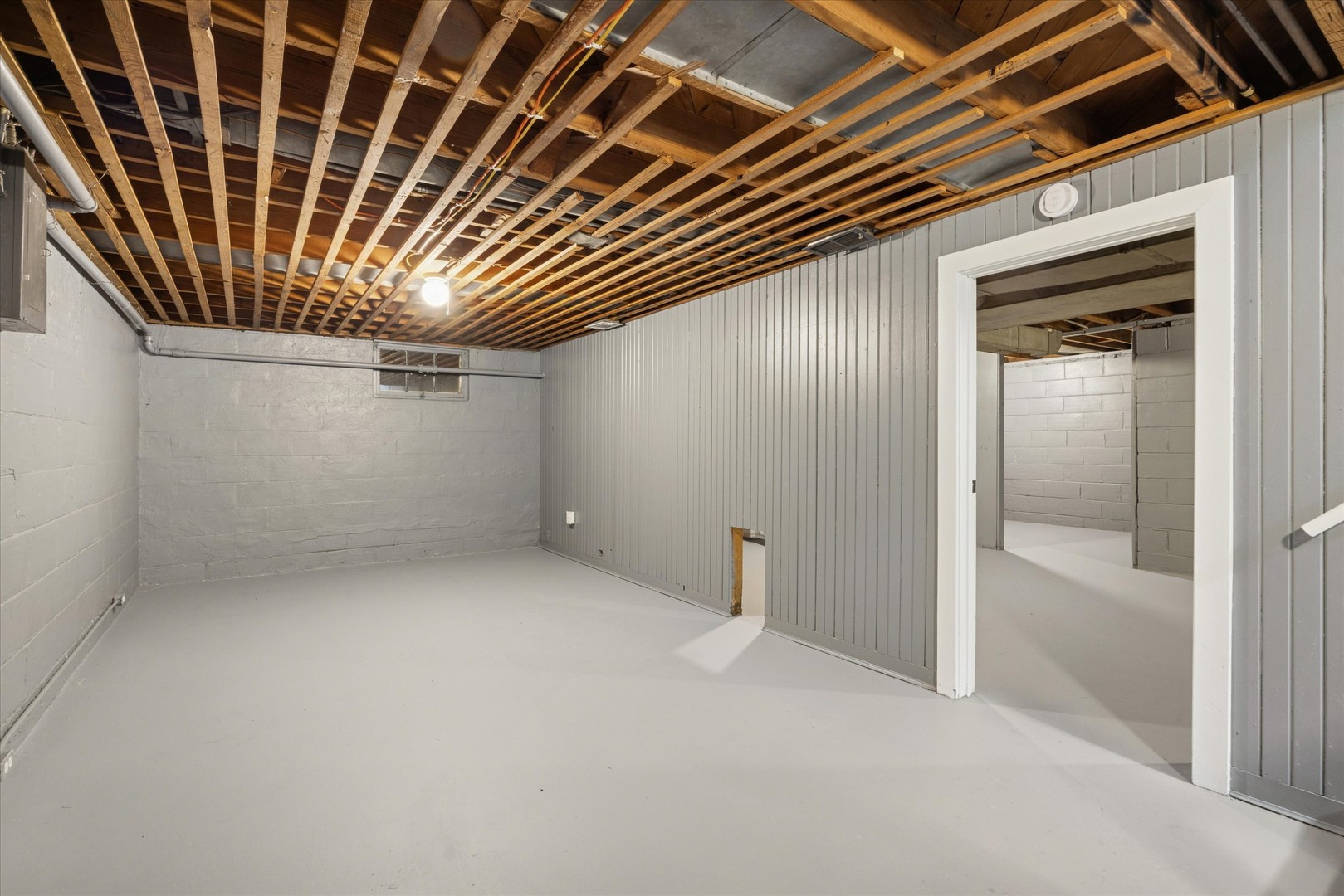 575 South Wall Street Kankakee, IL 60901 - Photo 19 of 28 a view of an empty room