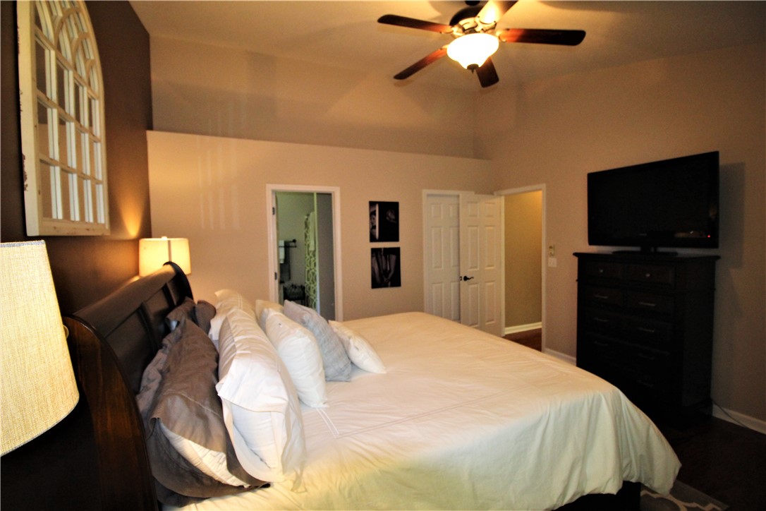 129 Duraleigh Road Anderson, SC 29621 - Photo 11 of 21 Master Suite w/vaulted ceiling, walk-in closet, an