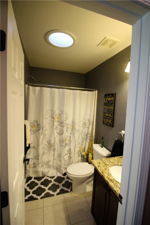 129 Duraleigh Road Anderson, SC 29621 - Photo 16 of 21 Bathroom 2 of 2