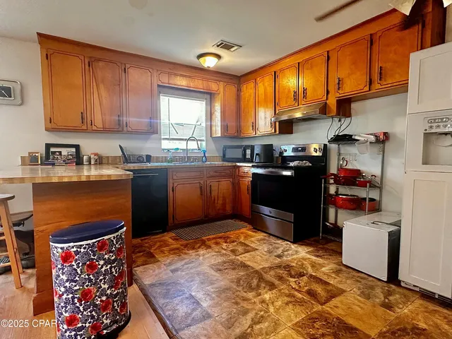 $160,000 | 7502 Highway 90, Sneads, FL 32460