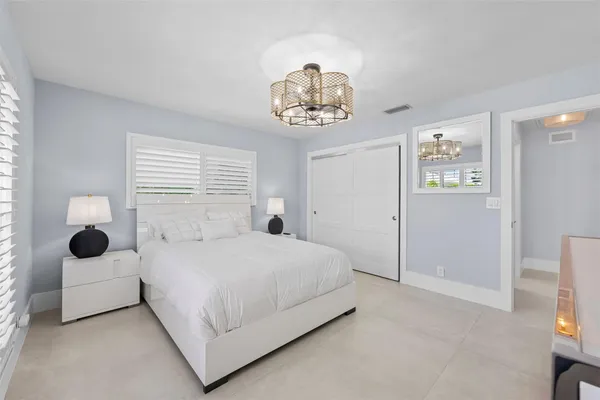 $2,995,000 | 2330 Northeast 35th Street, Lighthouse Point, FL 33064