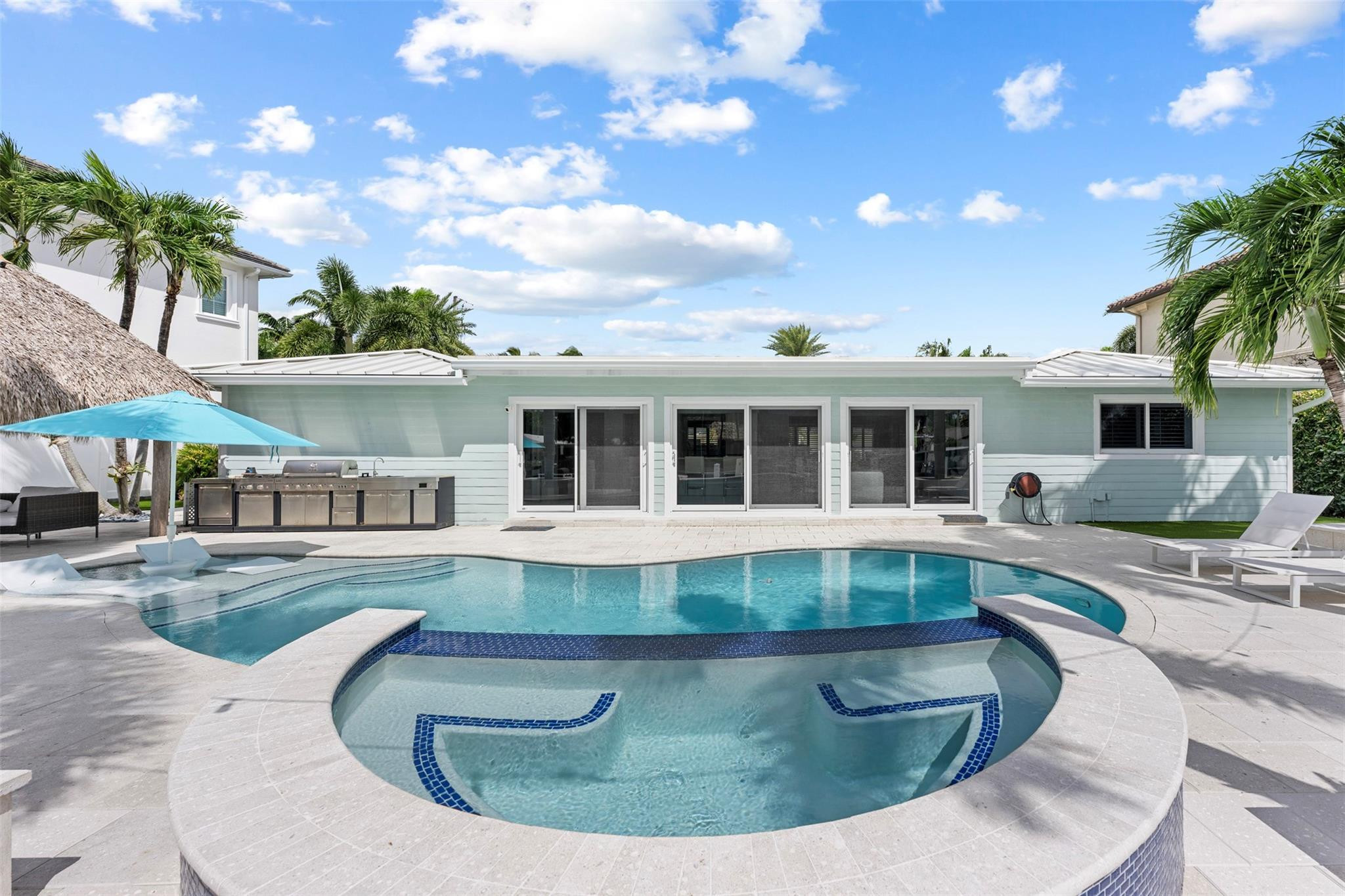 2330 Northeast 35th Street Lighthouse Point, FL 33064 - Photo 56 of 71 Photo 55