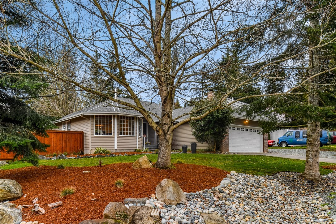 3697 Beazer Road Bellingham, WA 98226 - Photo 3 of 29