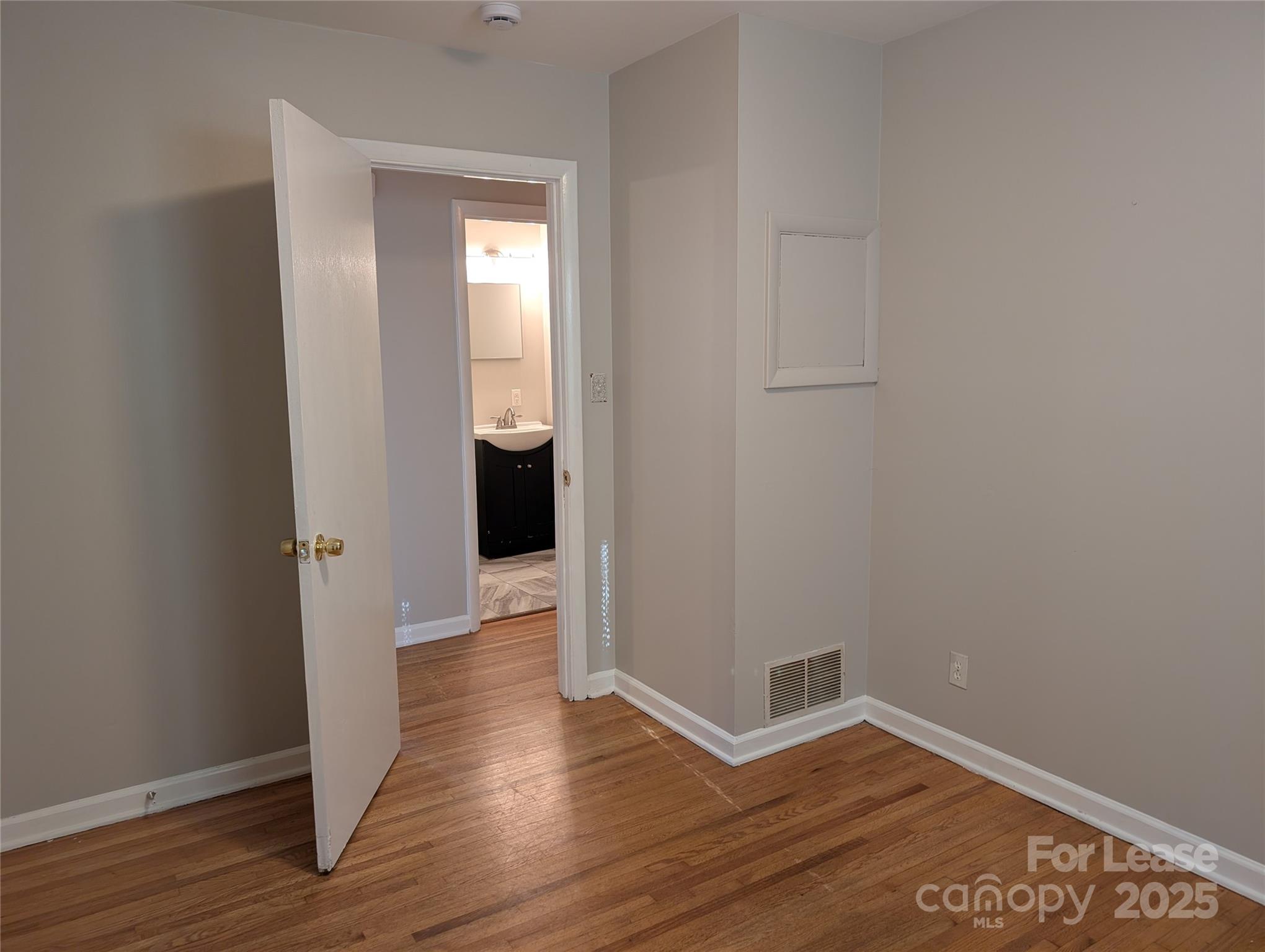 448 East John Street Matthews, NC 28105 - Photo 8 of 21