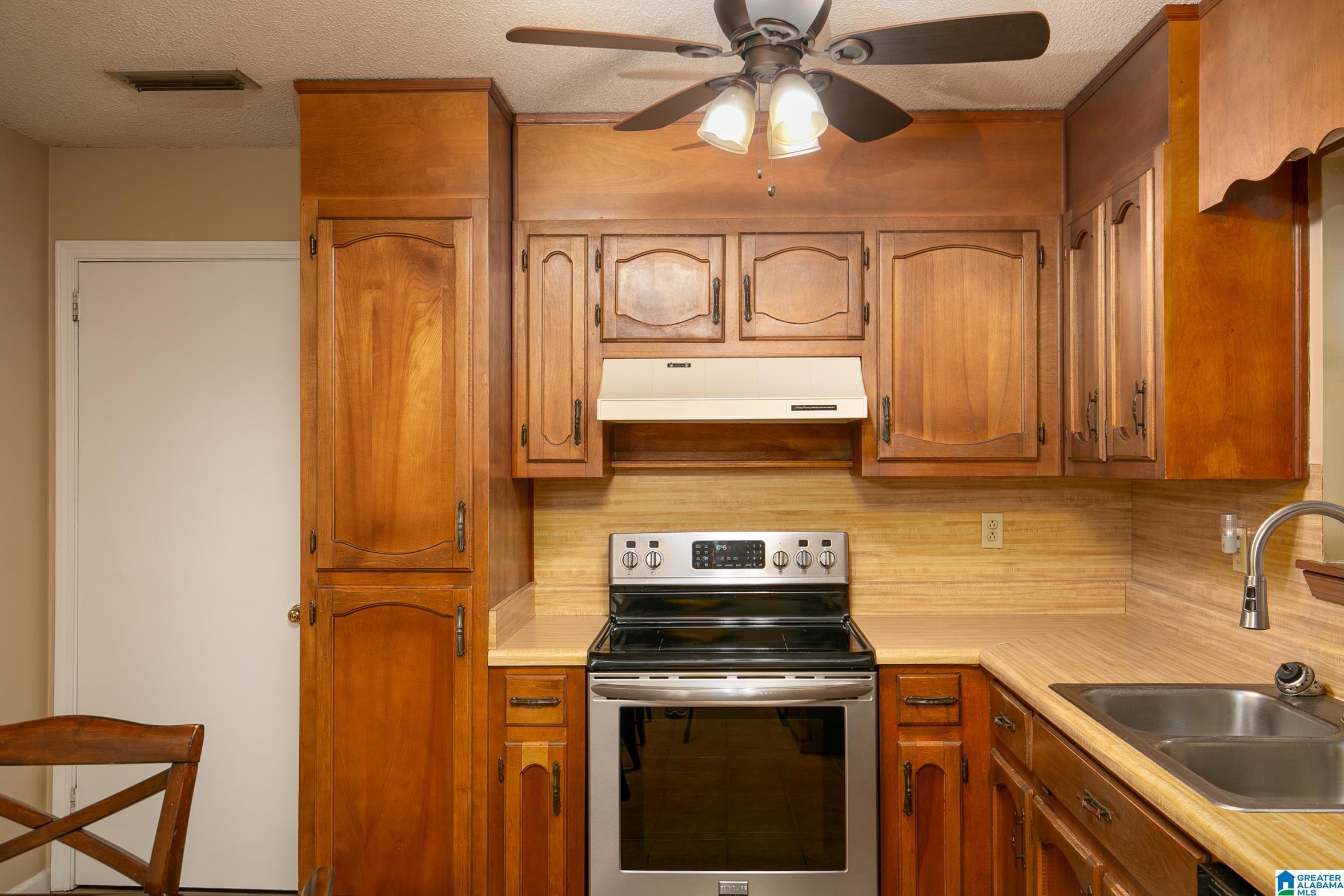 8488 River Road Warrior, AL 35180 - Photo 8 of 27