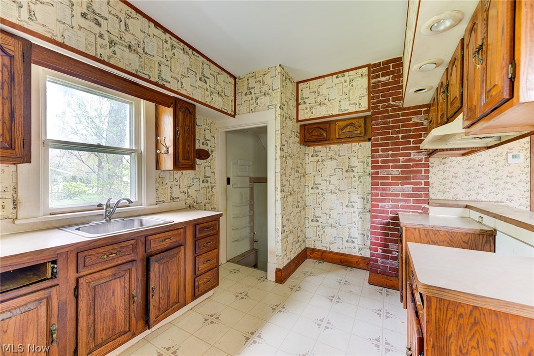 264 Prospect Road Berea, OH 44017 - Photo 11 of 31