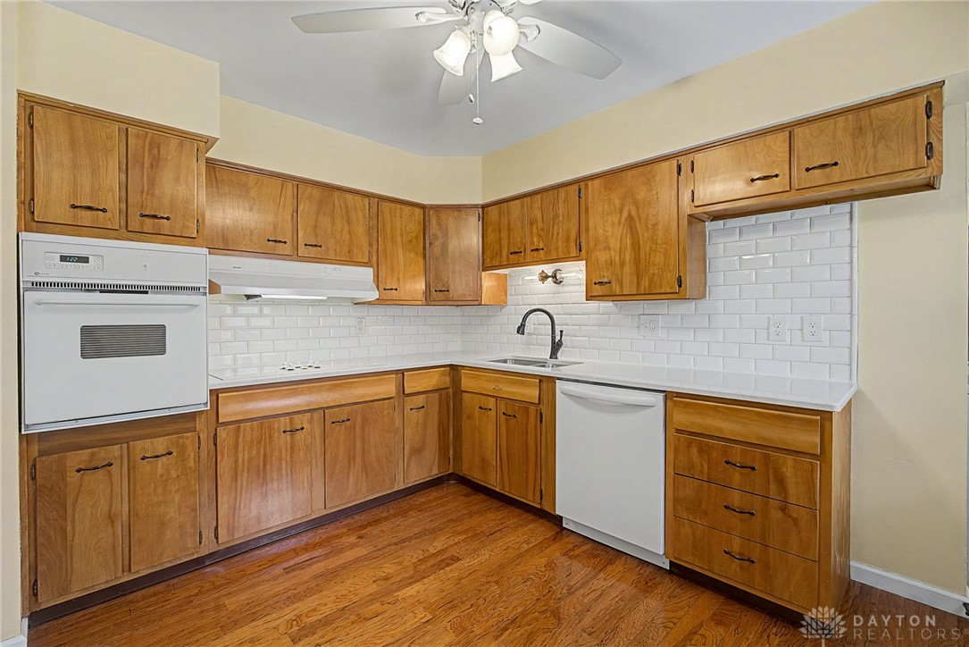 2716 Ridgeville Court Kettering, OH 45440 - Photo 13 of 37 Gallery Image 13