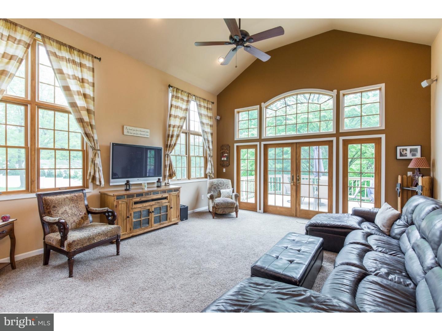 710 Crum Creek Road Broomall, PA 19008 - Photo 9 of 25 Family Room