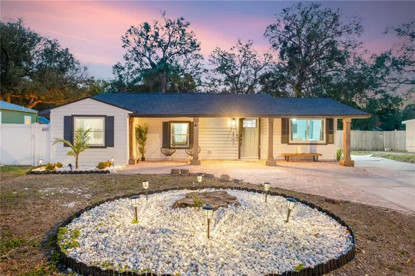 $605,000 | 1215 East North Street, Tampa, FL 33604