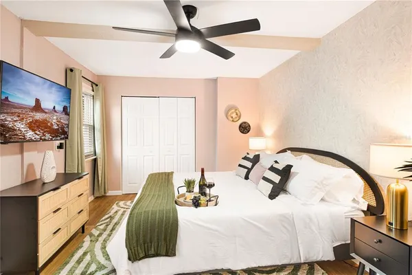 $605,000 | 1215 East North Street, Tampa, FL 33604