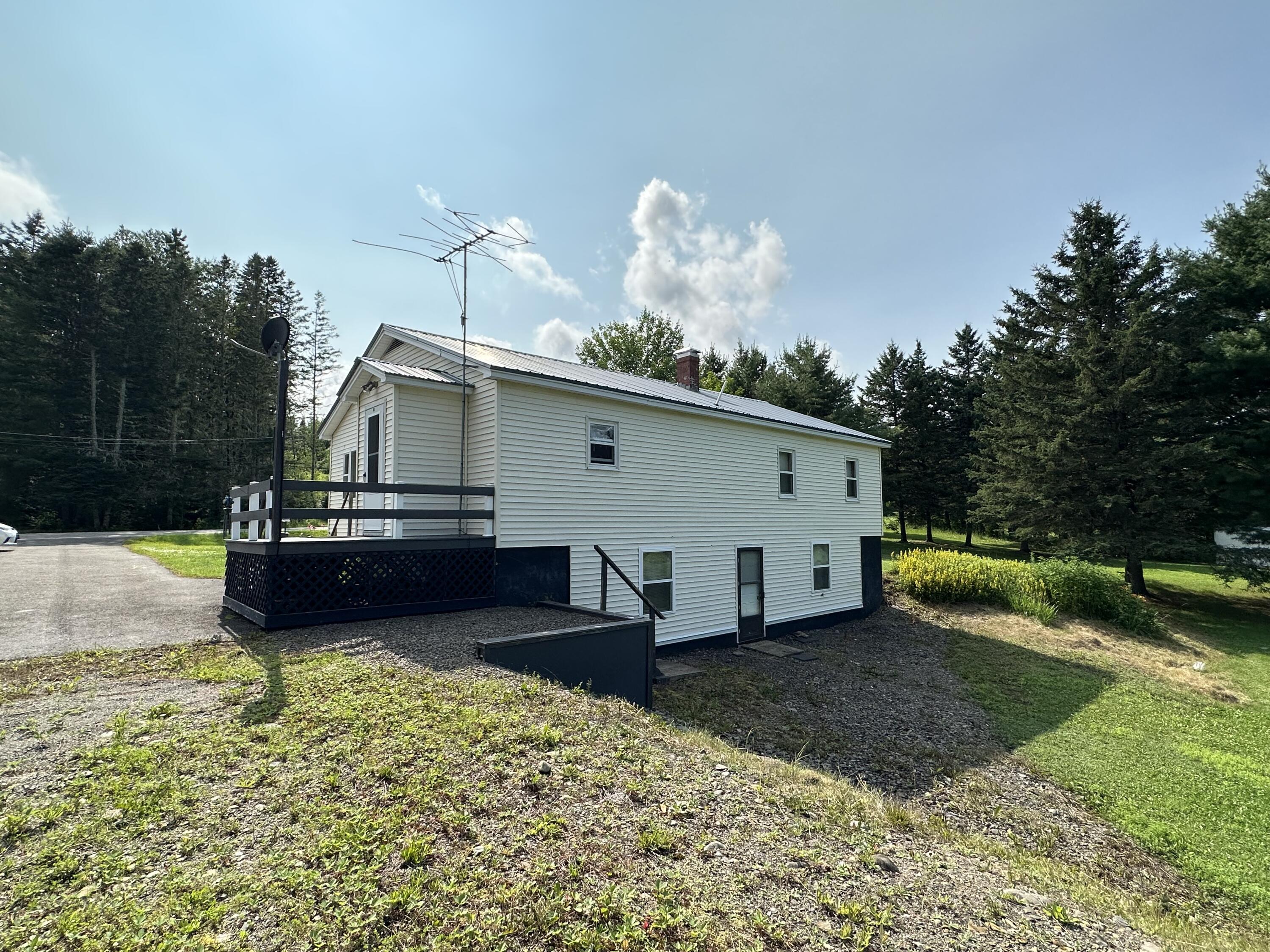 1081 B Road Houlton, ME 04730 - Photo 2 of 30 IMG_2298