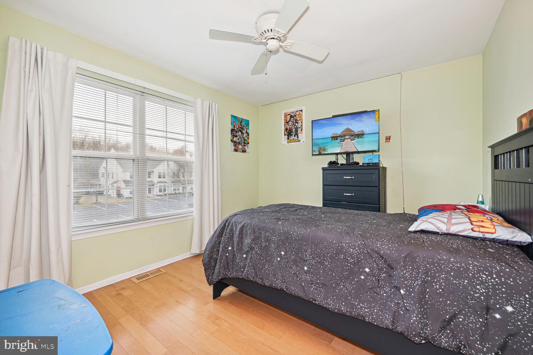 114 Cinnamon Road Thorofare, NJ 08086 - Photo 27 of 30 2nd Bedroom
