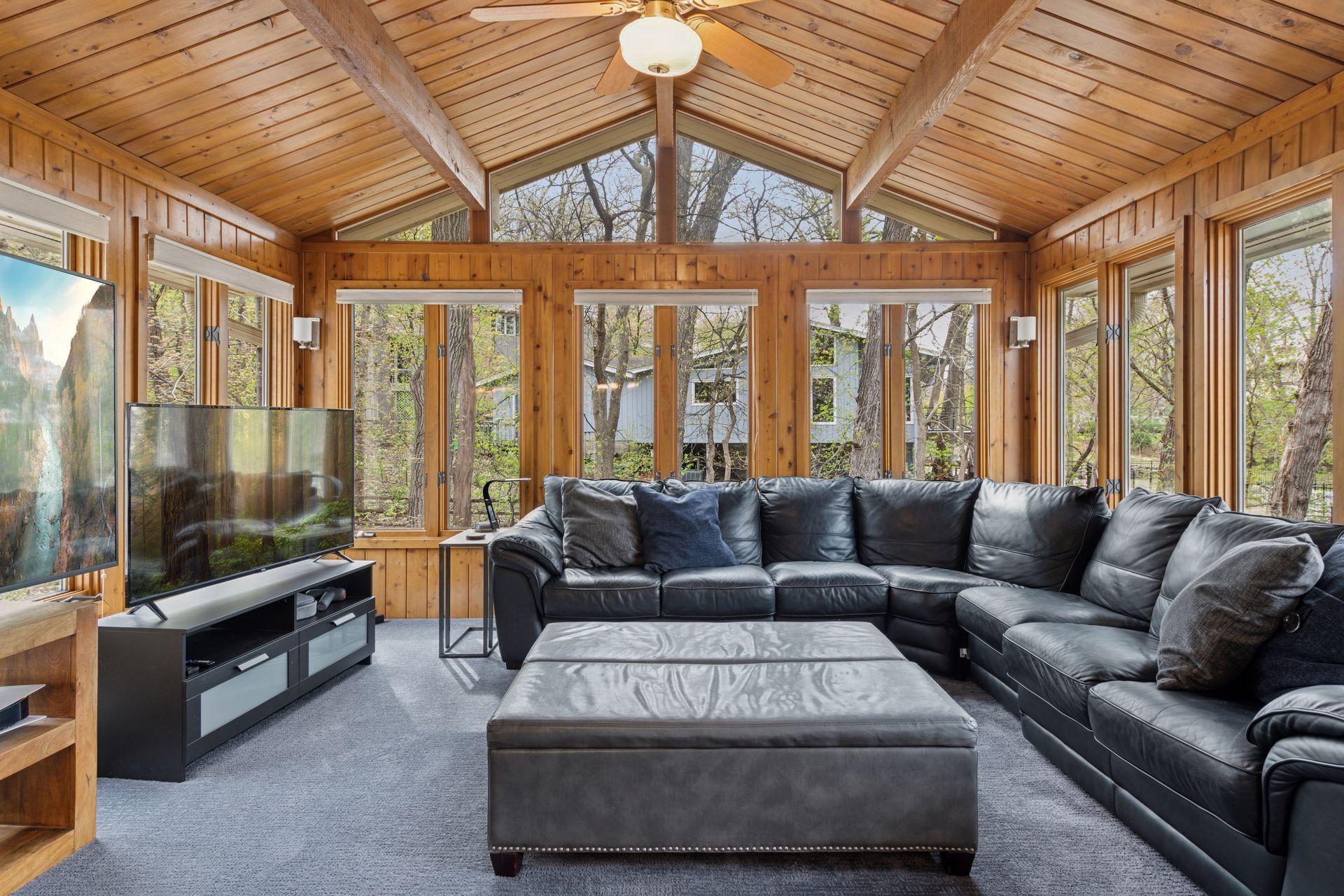 7008 Gleason Road Edina, MN 55439 - Photo 13 of 29 Gallery Image 13