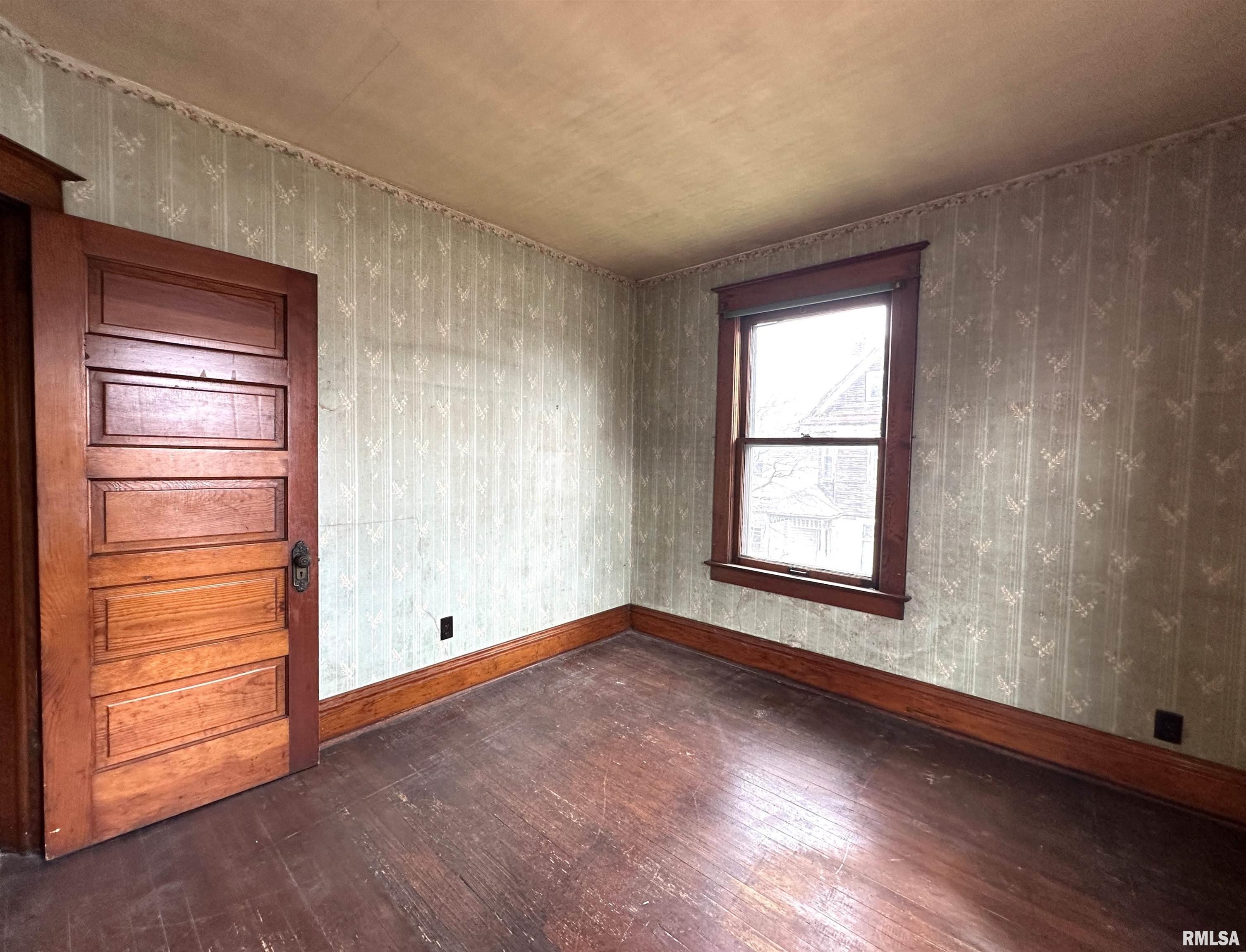 144 Sumner Street Galesburg, IL 61401 - Photo 41 of 58