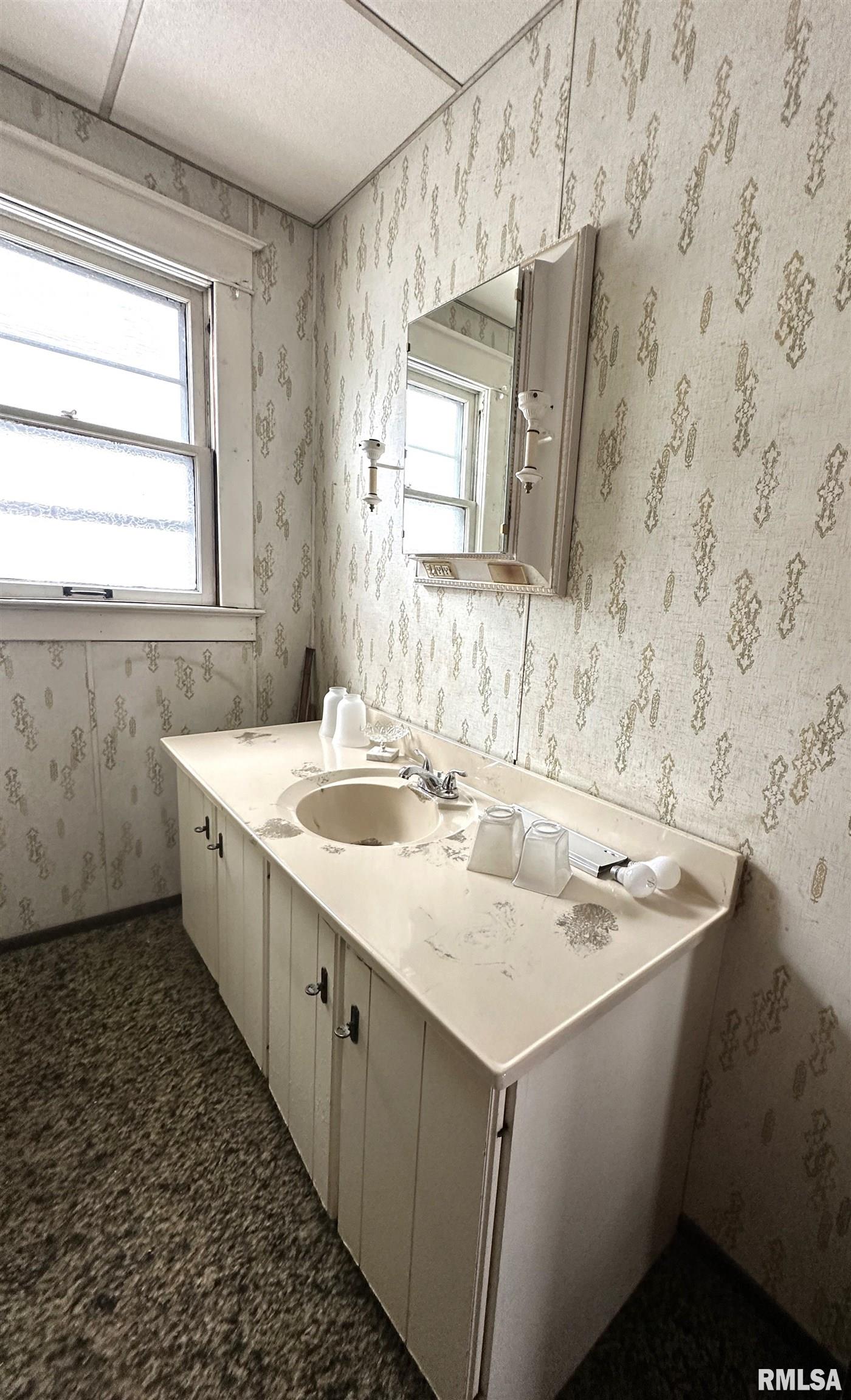 144 Sumner Street Galesburg, IL 61401 - Photo 50 of 58