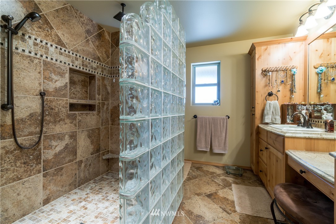 1561 Cagle Gulch Road Chelan, WA 98816 - Photo 14 of 25 Gallery Image 14
