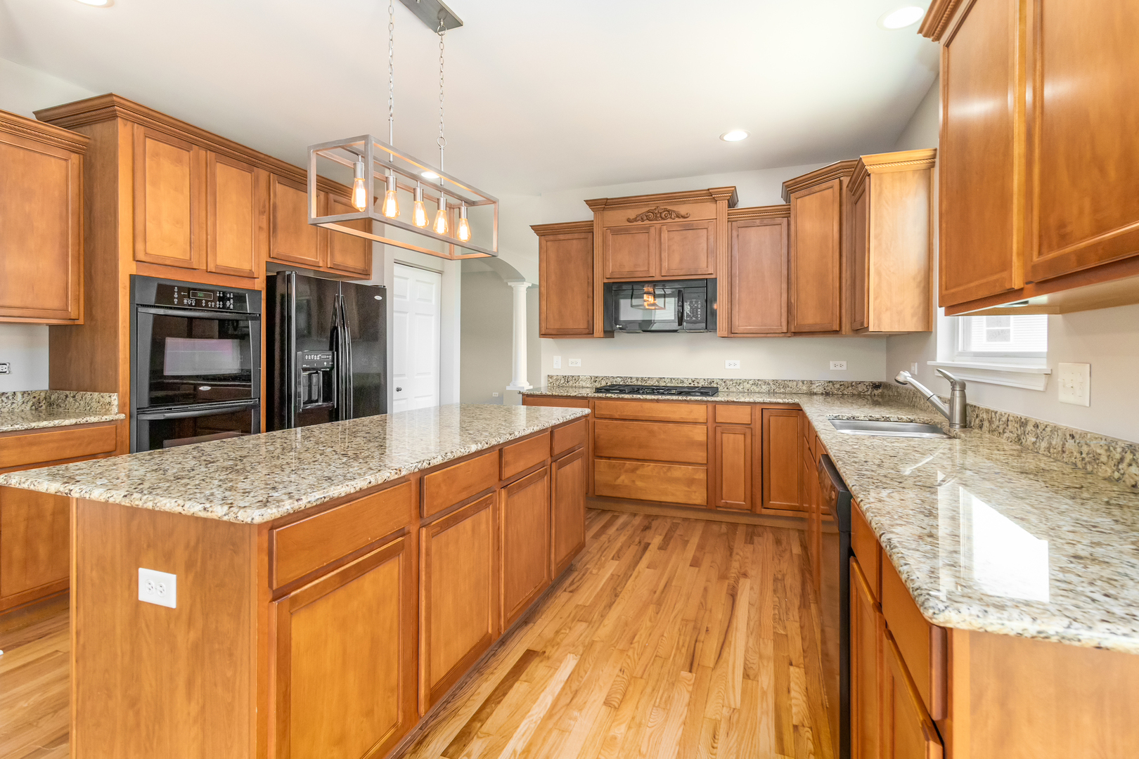 1272 Twilight Way Bolingbrook, IL 60490 - Photo 7 of 34