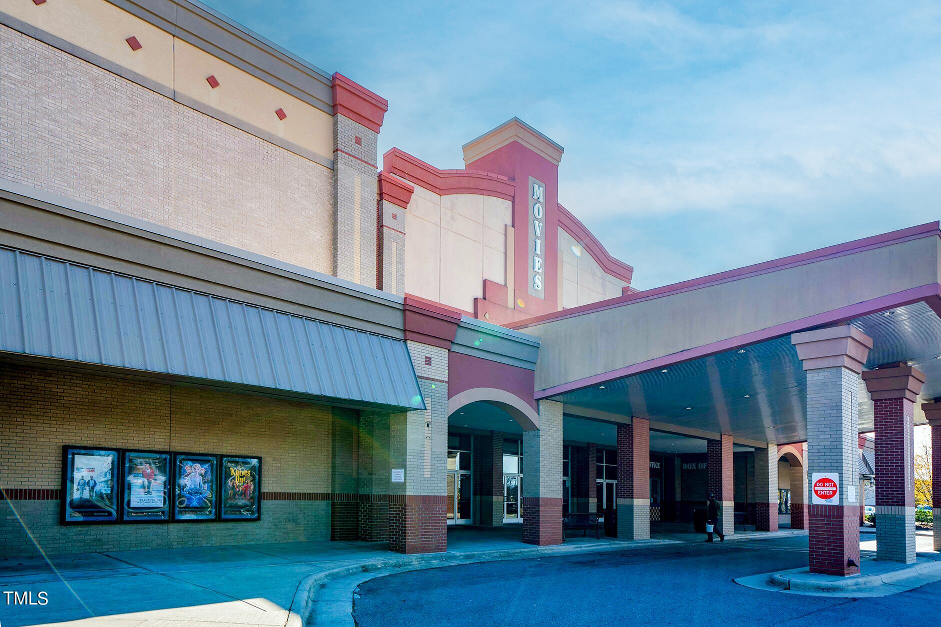 6402 Tanner Oak Lane Raleigh, NC 27613 - Photo 44 of 50 a view of a building with a garden