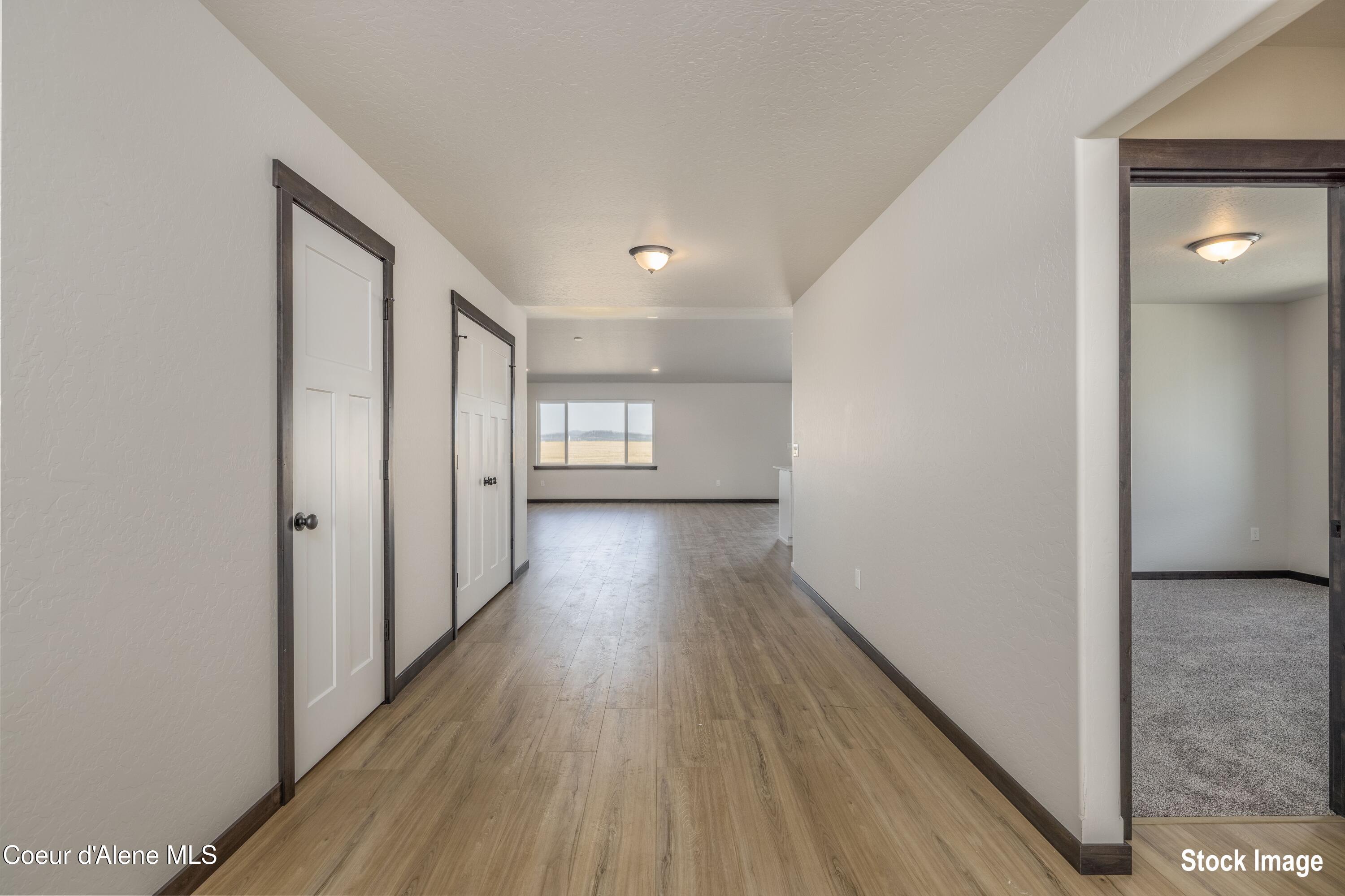 6962 West Constantine Lane Rathdrum, ID 83858 - Photo 2 of 5 4 Entry (1)