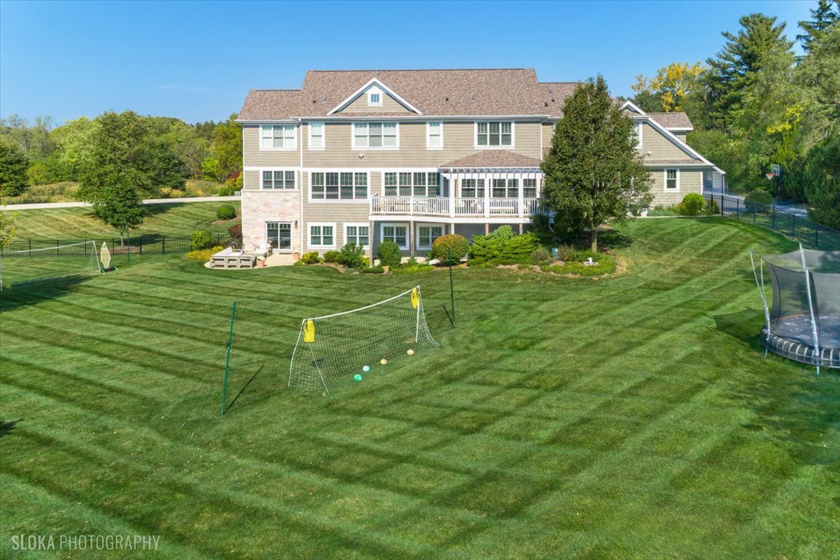 25999 West Sunset Road Barrington, IL 60010 - Photo 3 of 46