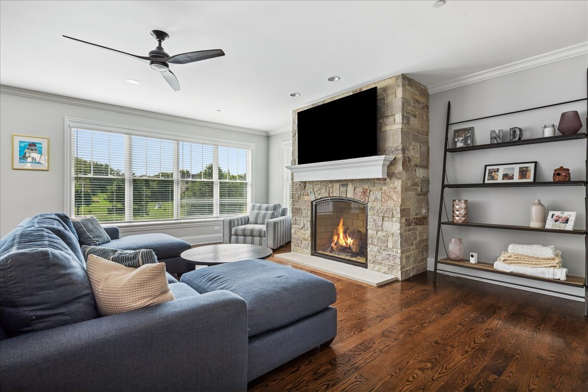 25999 West Sunset Road Barrington, IL 60010 - Photo 9 of 46