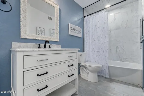 $392,430 | 2940 West Las Palmaritas Drive, Phoenix, AZ 85051