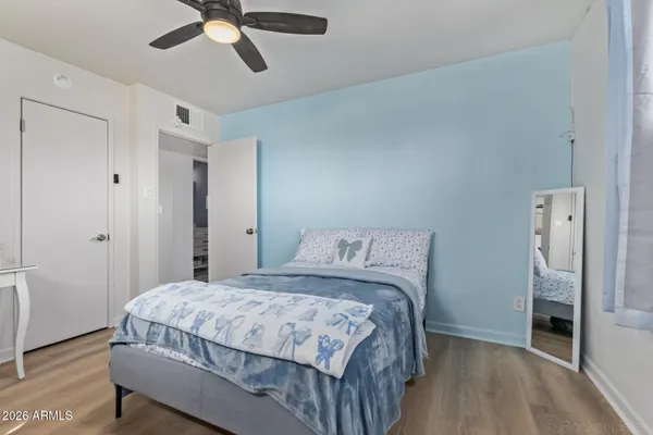 $392,430 | 2940 West Las Palmaritas Drive, Phoenix, AZ 85051