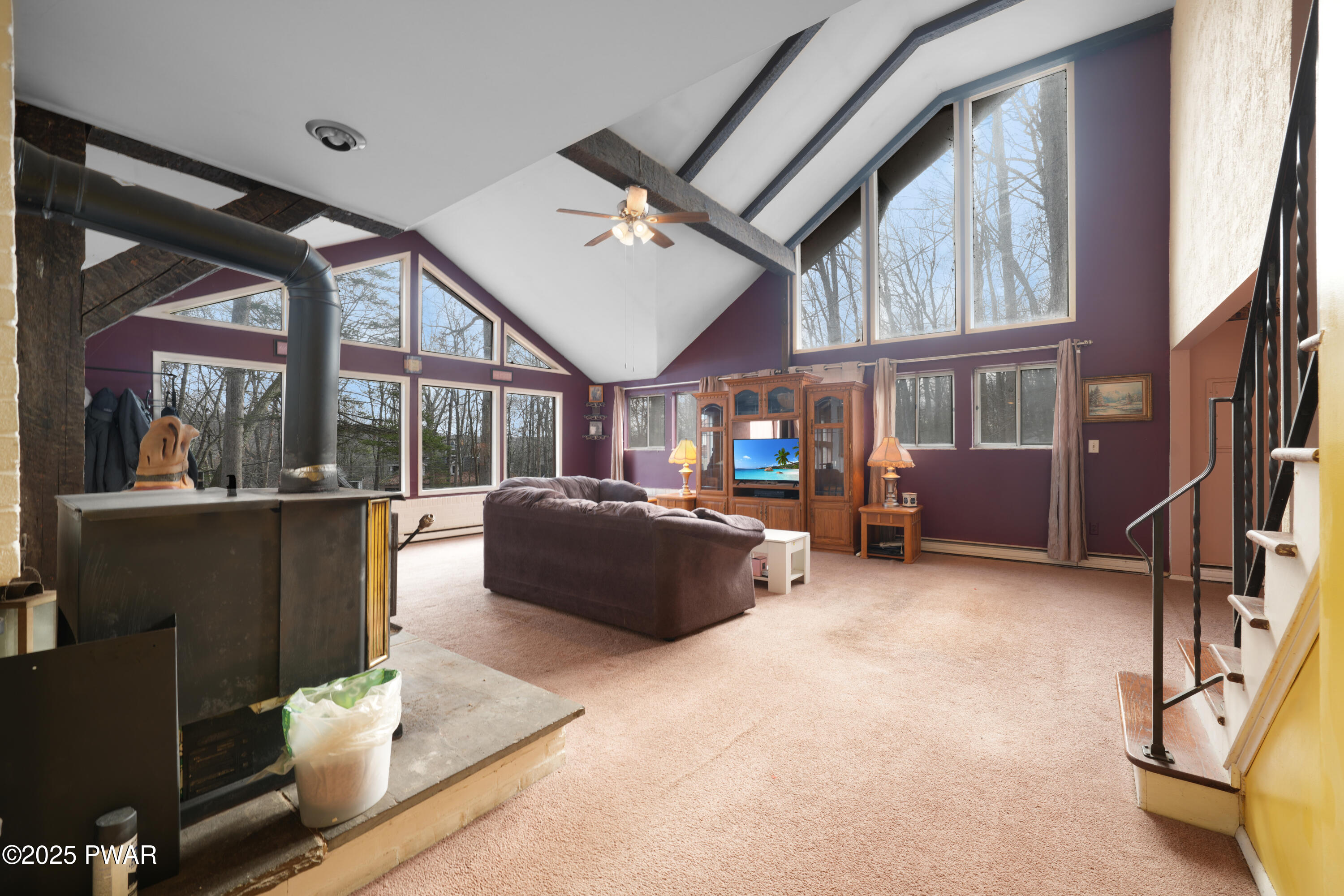107 Robin Run Road Milford, PA 18337 - Photo 4 of 17 LEX00104