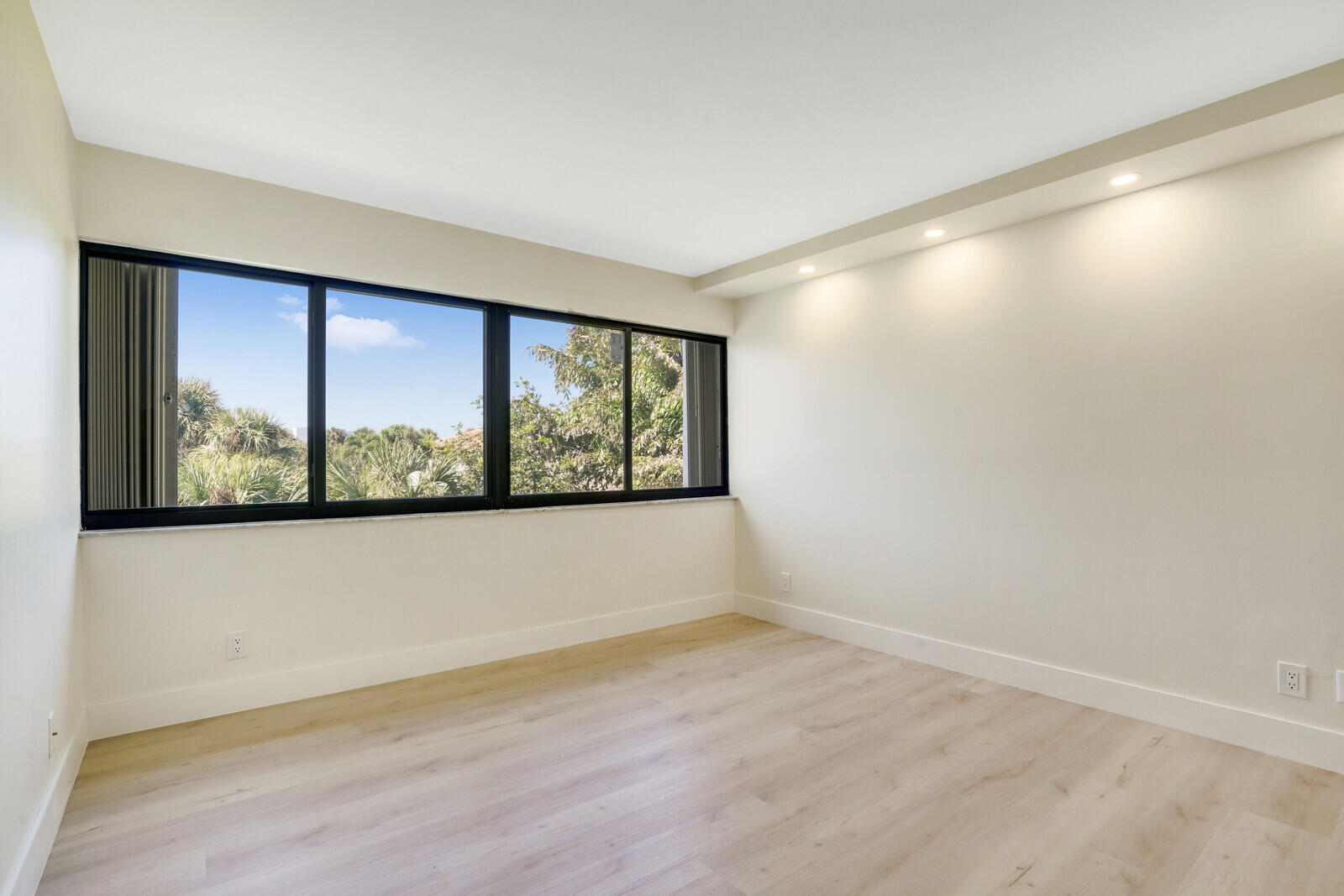 1605 Highway 1, Unit A308 Jupiter, FL 33477 - Photo 15 of 39 29_image_12_mls