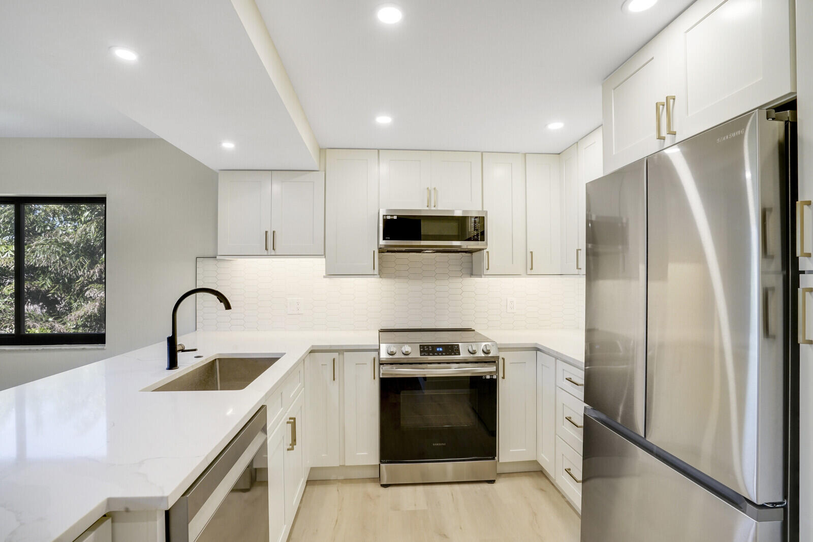 1605 Highway 1, Unit A308 Jupiter, FL 33477 - Photo 7 of 39 26_image_9_mls