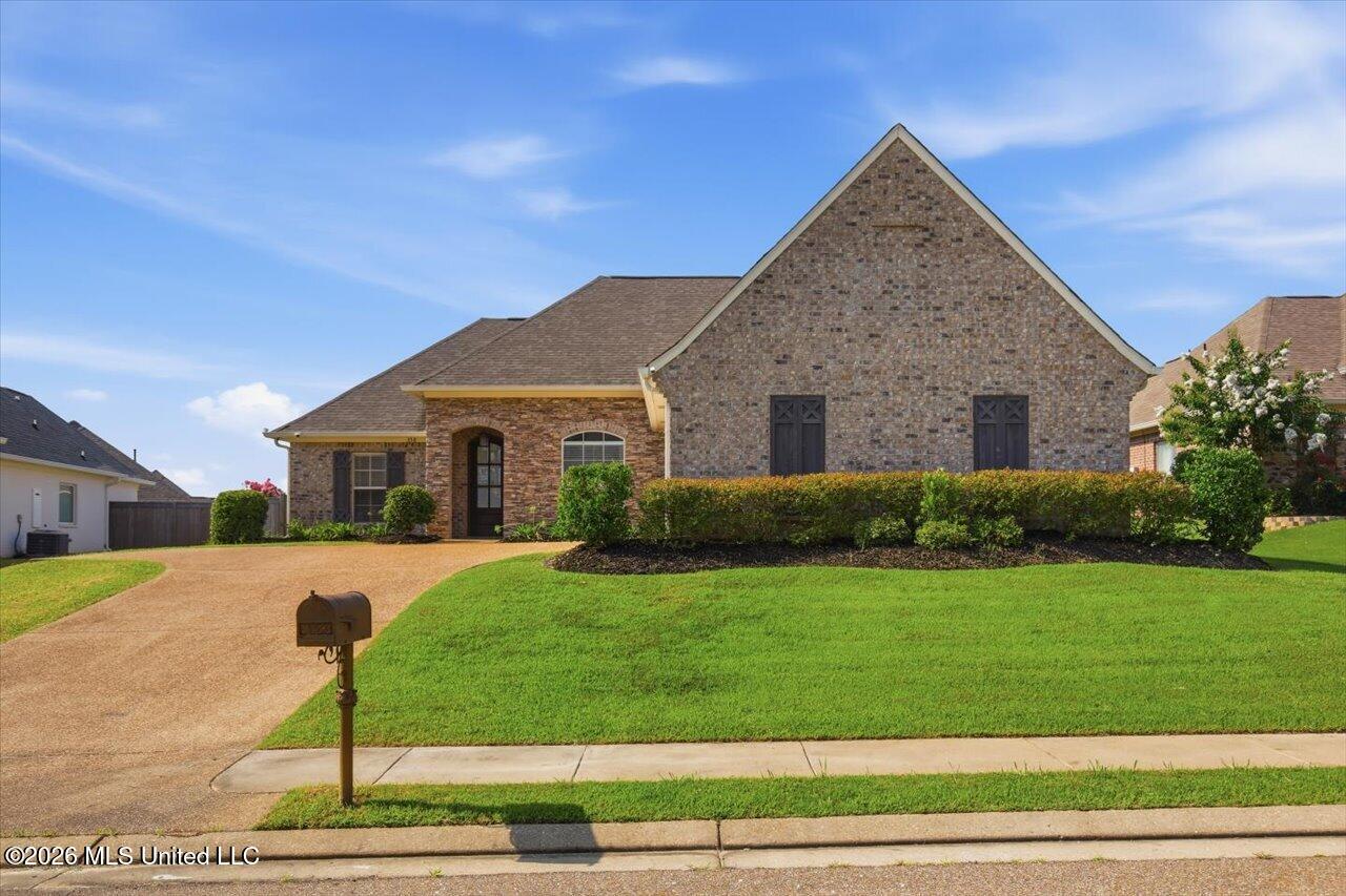 358 Emerald Way Brandon, MS 39047 - Photo 2 of 40 02-358 Emerald Wy _ Hometoursms.com