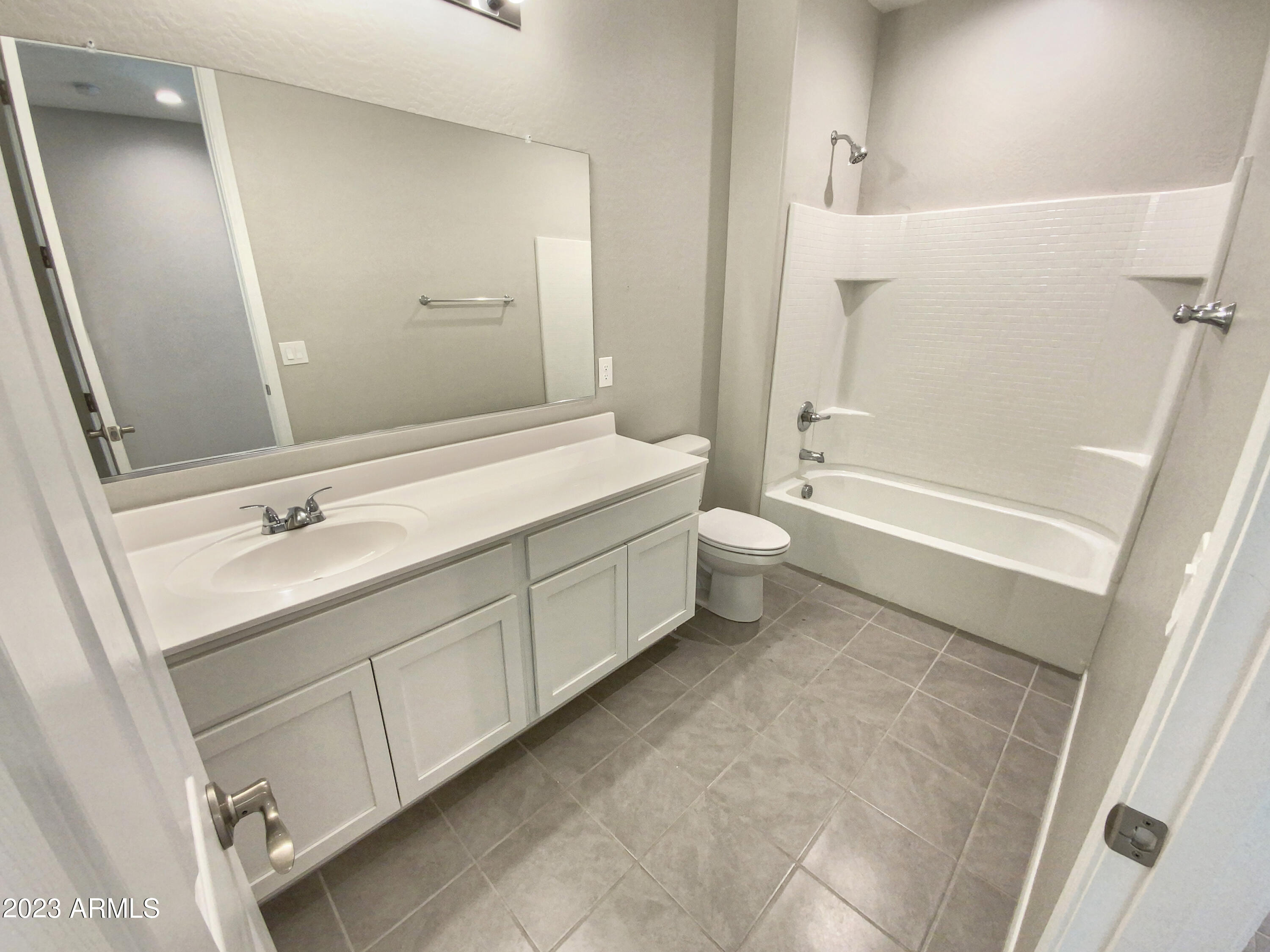 17832 West Bajada Road Surprise, AZ 85387 - Photo 8 of 24 listing_3