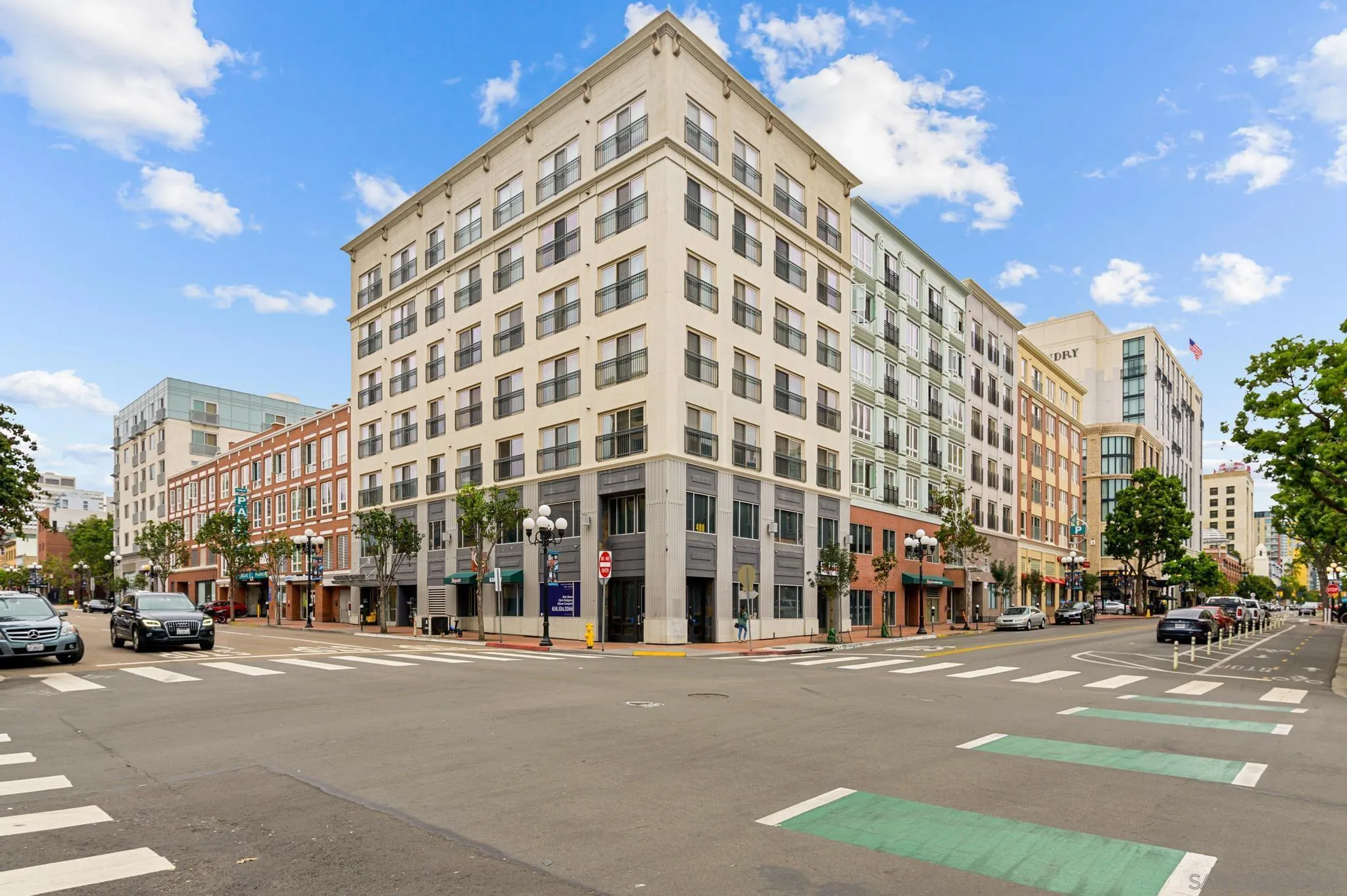 450 J Street, Unit 4121 San Diego, CA 92101 - Photo 1 of 22 a view of a building and a street