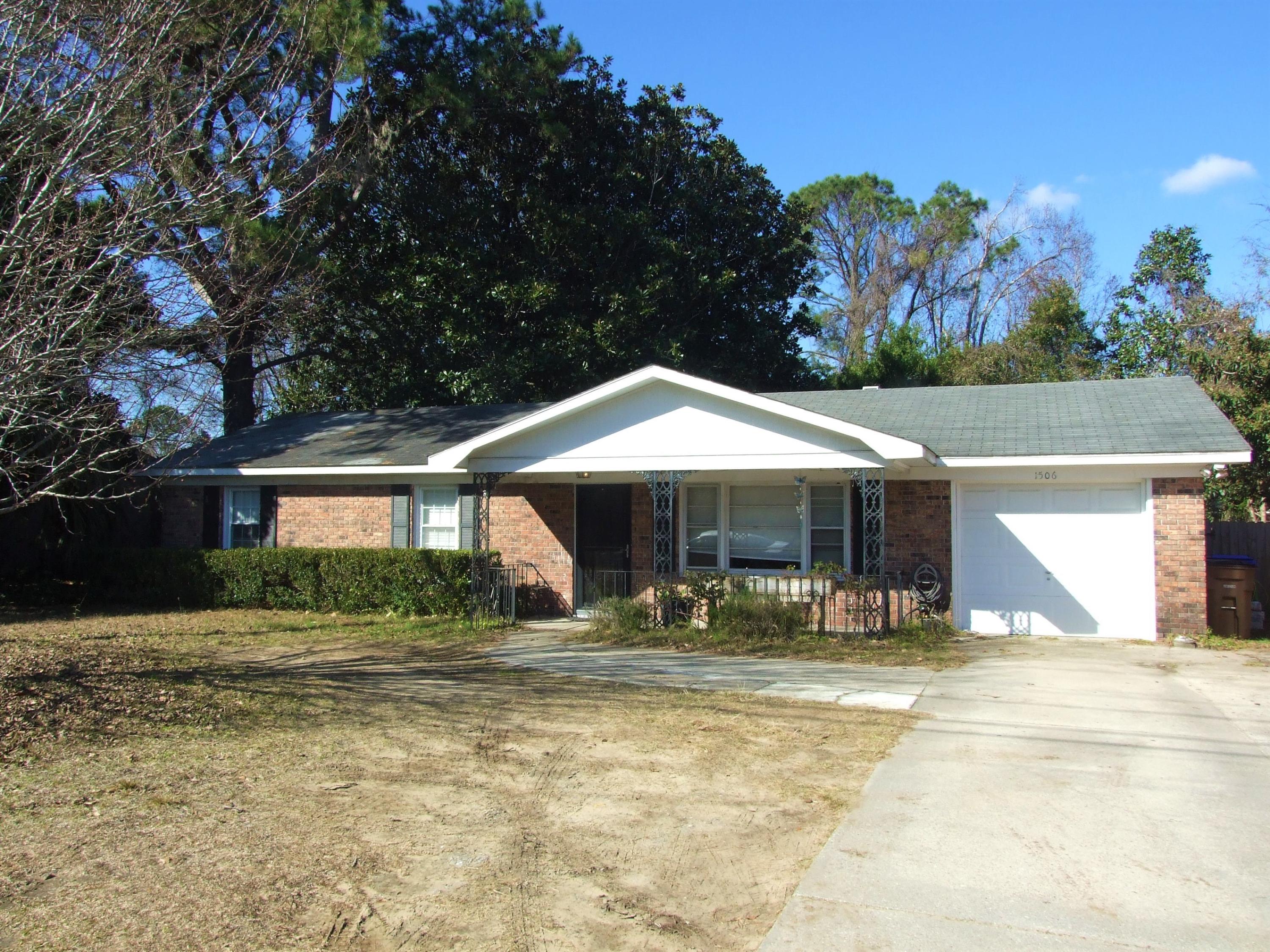 1506 Fort Johnson Road Charleston, SC 29412 - Photo 1 of 7 DSCF3357
