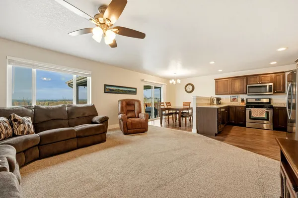 $549,999 | 105 Coyote Court, Buffalo, WY 82834