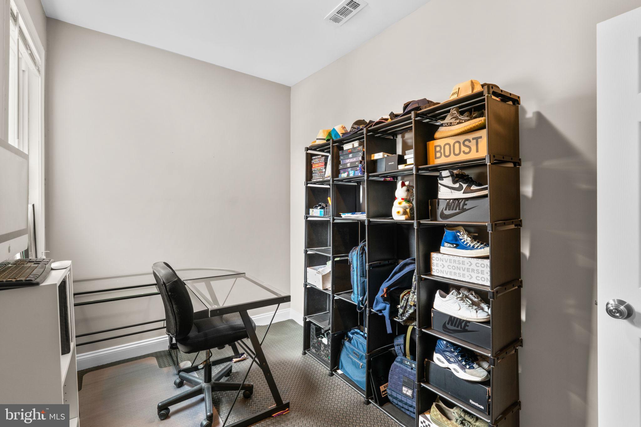 507 Savage Street Baltimore, MD 21224 - Photo 17 of 26 Bedroom 3