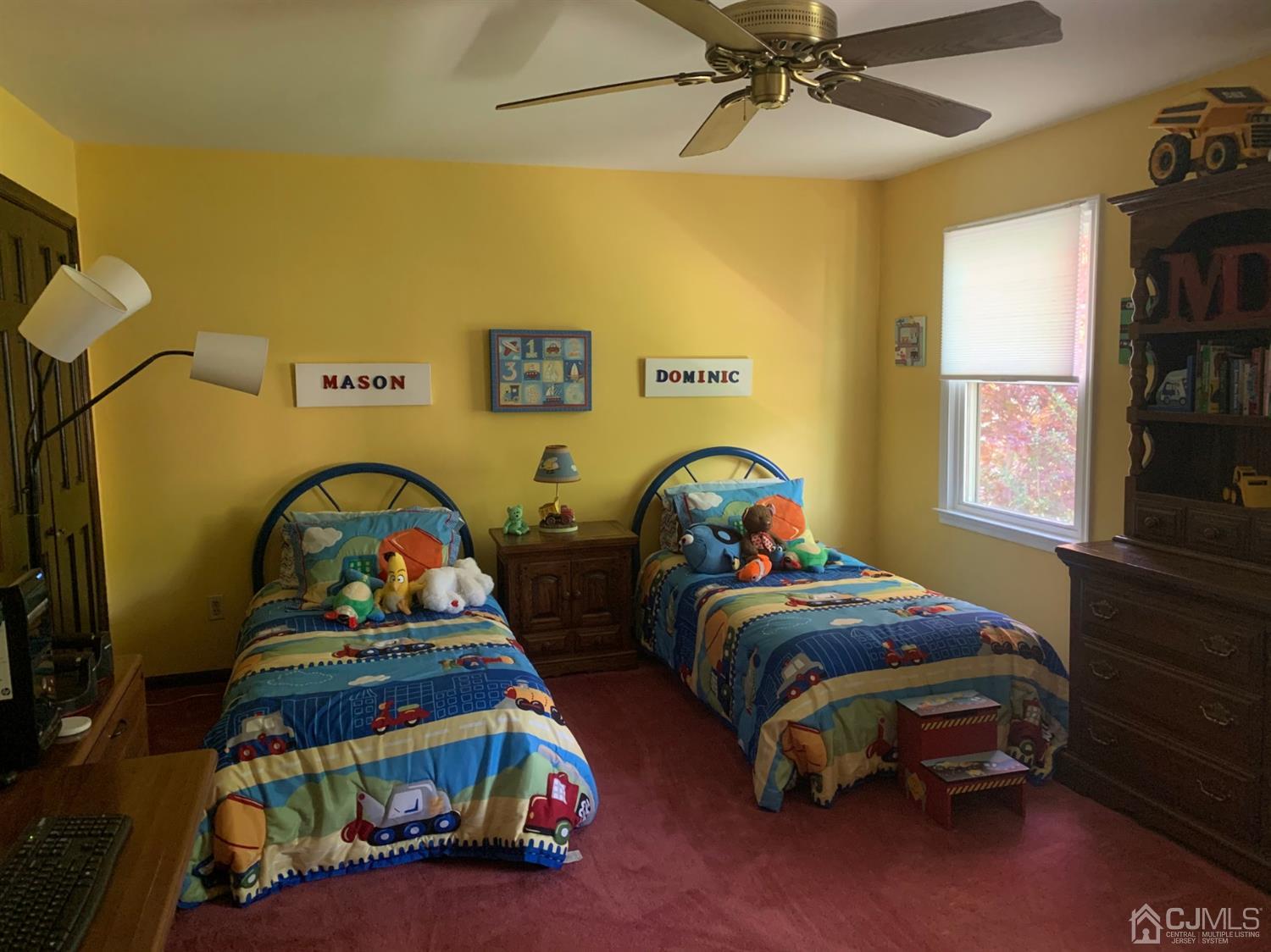 2 Fox Hill Road Edison, NJ 08820 - Photo 23 of 37 a bedroom with bed and a window