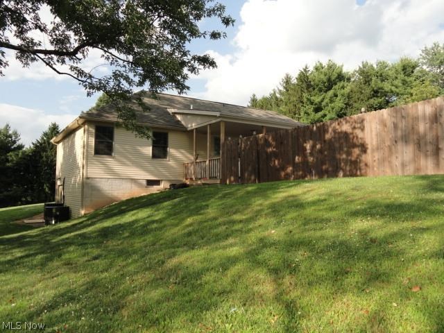 268 Smith Road New Cumberland, WV 26047 - Photo 5 of 10 Gallery Image 5