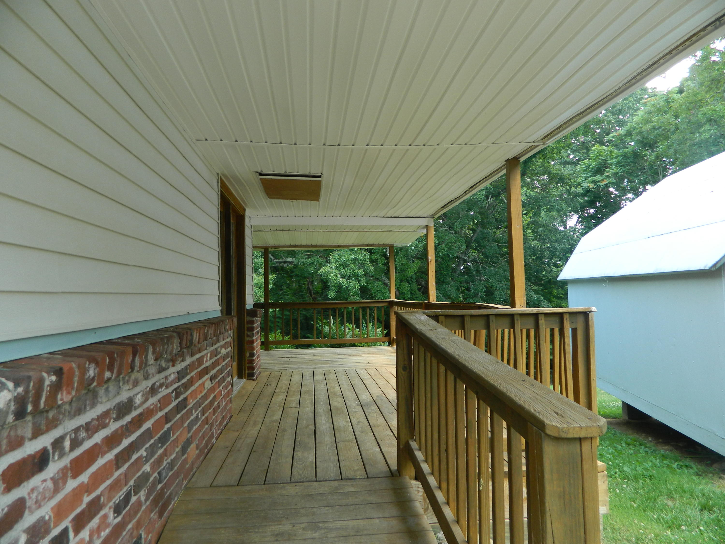 203 Jonathan Place Oak Ridge, TN 37830 - Photo 3 of 20 DSCN3298