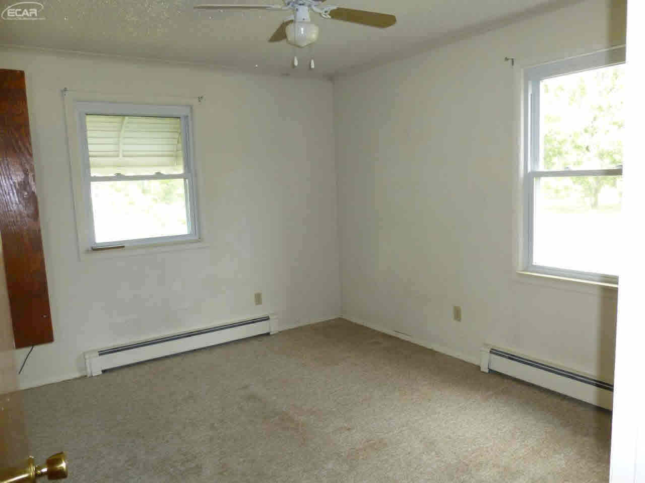 2425 South Durand Road Lennon, MI 48449 - Photo 20 of 25 21365184-19.JPG